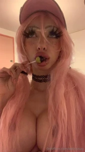 Im super bored rn send me a dm of a sexual fantasy you have i want to