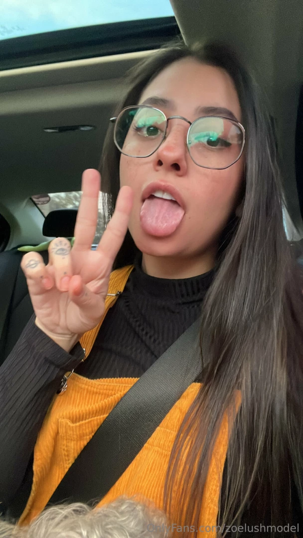 Happy middle of the week i say this trying to cheer me up myself 