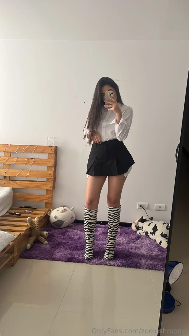 Which outfit do you like best or looks best on me part 1 