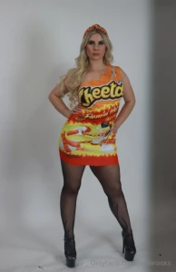 Daddy want his spicy snack