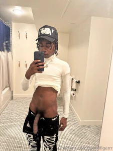 Please listen very important message a little voice message explaining