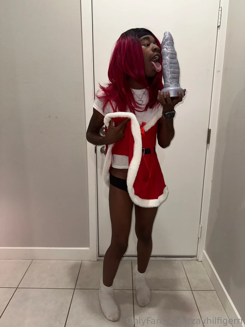 Who s into the cross dressing content help me buy some more outfits i part 1 