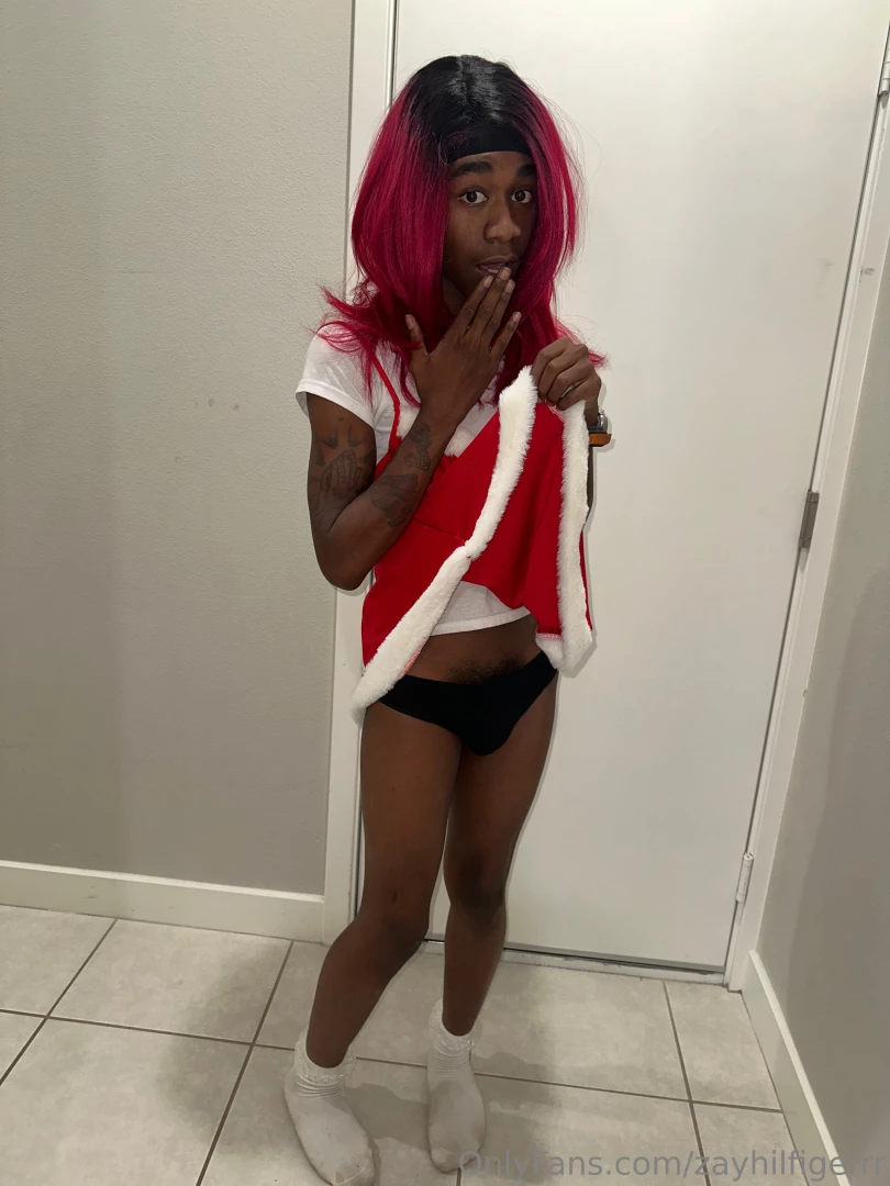 Who s into the cross dressing content help me buy some more outfits i 