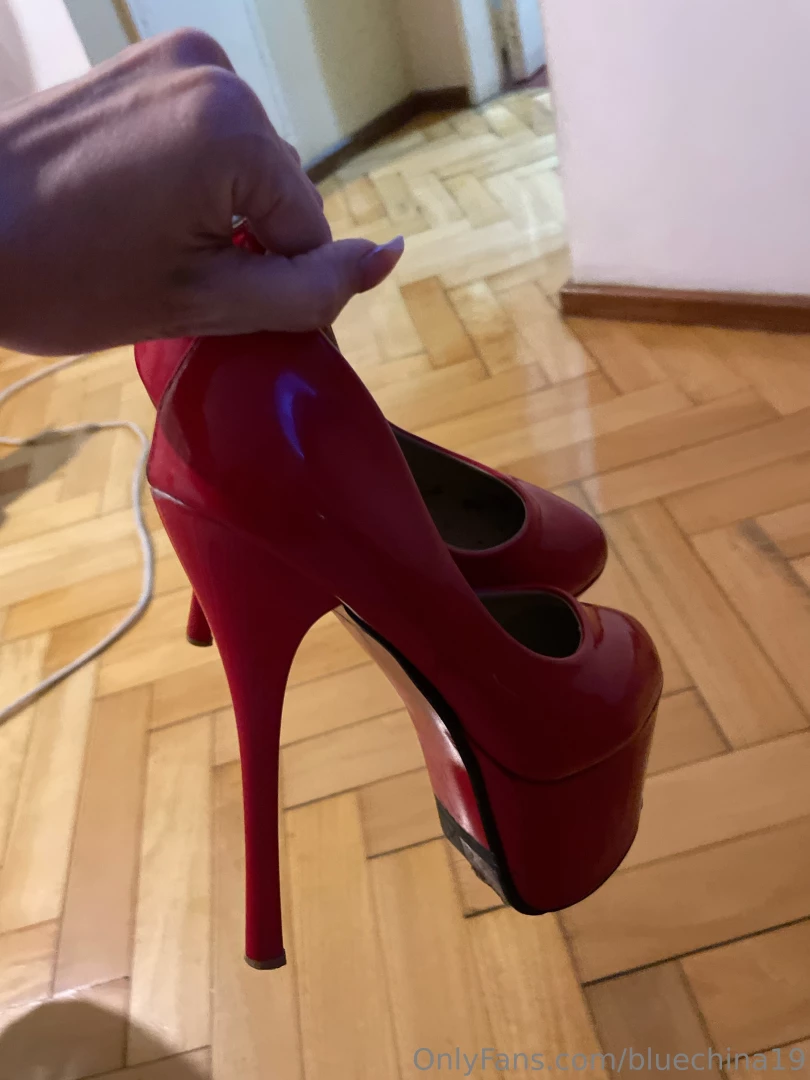 Se viene un video con mis zapatos favoritos a video is coming with my 