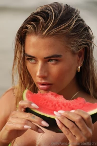 Summer taste on my tongue