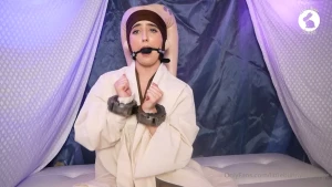 Happy may the 4th here is a twi lek girl ballgagged in binders moaning