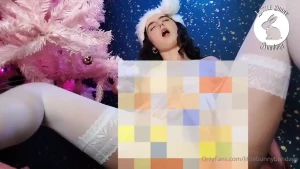 A sexy giant finally gets some time alone and much needed privacy she part 1
