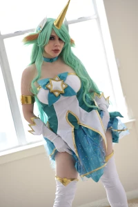 Carry me if i support you anyone else play league of legends these