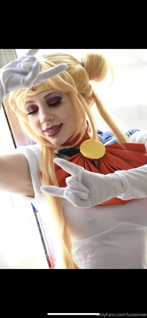 I look pretty hot as a blonde don t you think 