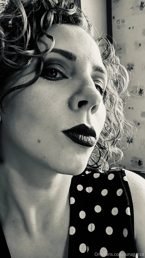 I wonder how many men would let me leave my lipstick marks all over 