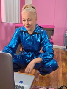 Who likes latex part 6