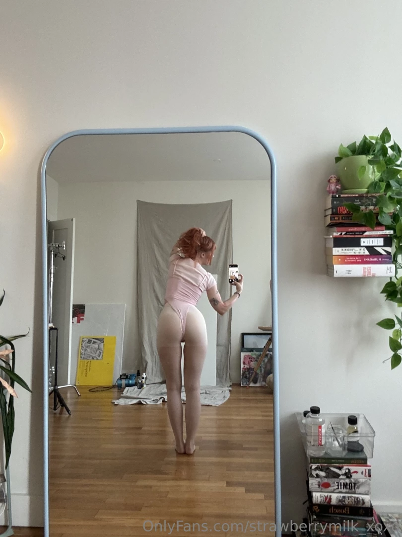 Maybe i should bend over a lil more 