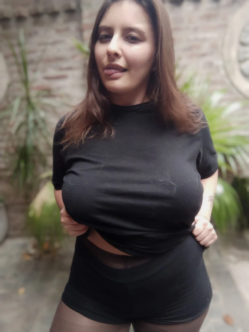 Hoy llega el coraz n oscuro la chica que se muere por conocerte y 