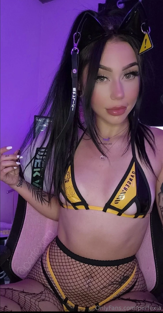 Hi gamers dm me for gaming sessions apex overwatch marvel rivals only 