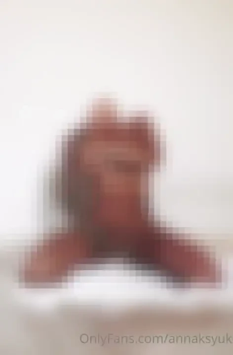 Have you seen how hot i am dancing a striptease ripping a little robe 