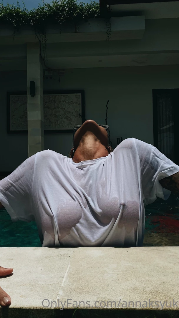 Lick every inch of me the scent of my body is like a powerful 