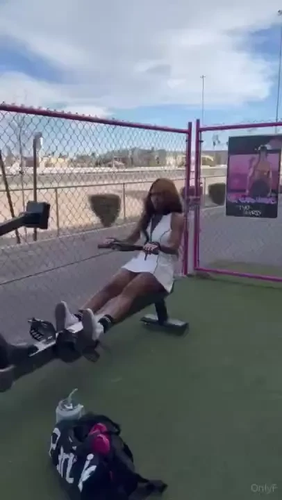 Why is this machine so dope i feel like rowing on a tarmac 