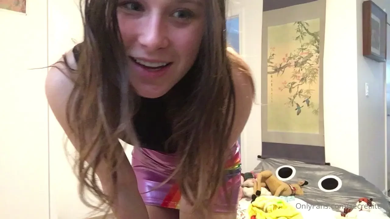 Full video boyssss thong and plug joi danceoff dressed in a sexy black 