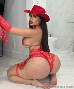 Waiting for you on my spicy page italia_kash it s free