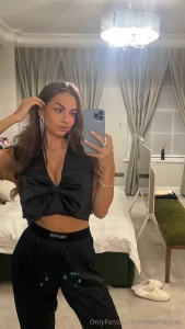 Feeling pretty should i be a good girl tonight can you answer me a