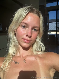 Feeling cute with the sun in the sky