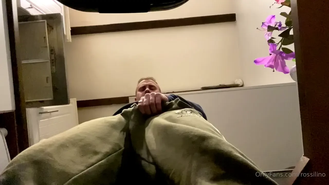 Alpha male i cum twice in this 