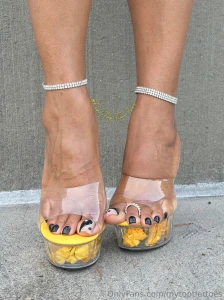 Which way do you want it front side