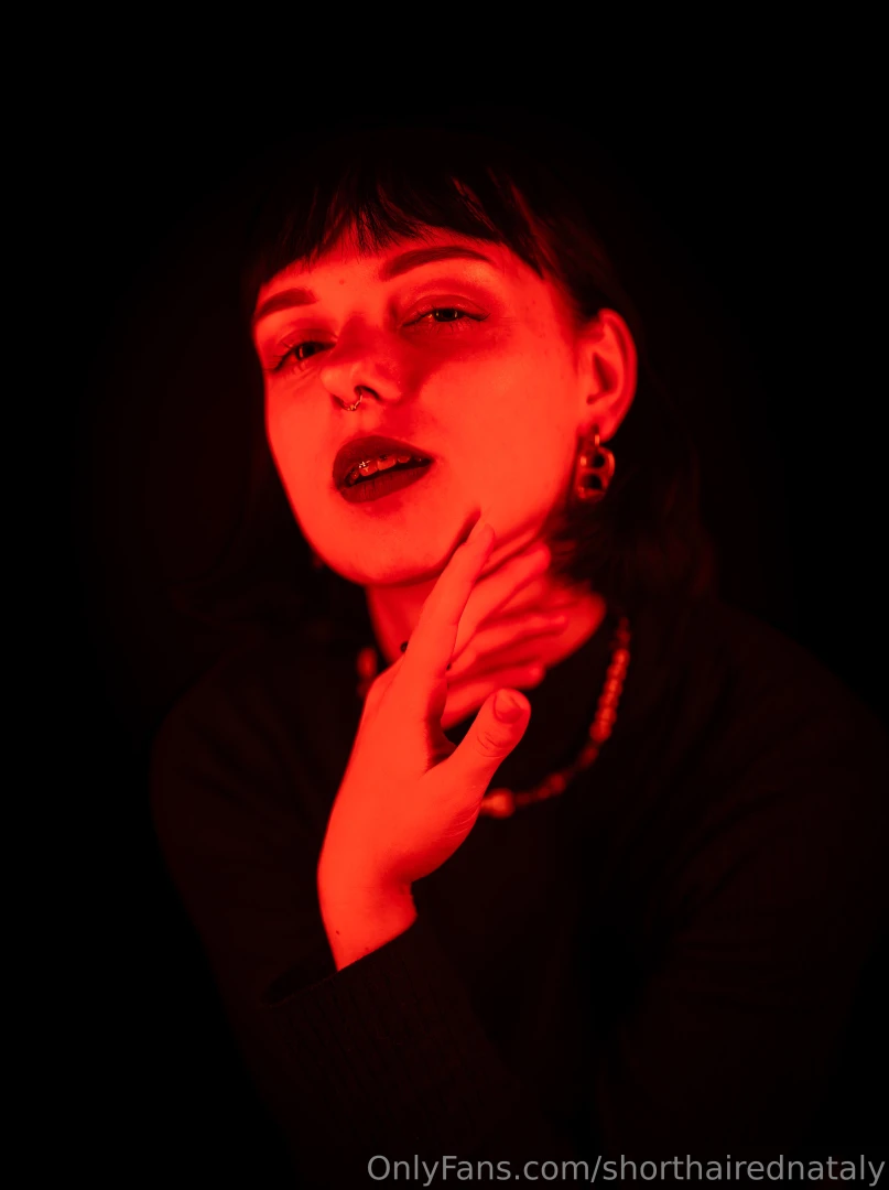 I recently tried something completely new - a photo shoot in black and 