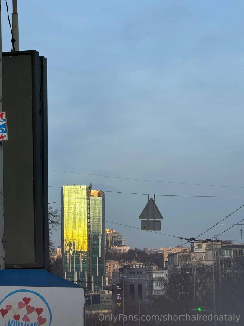 Today i noticed how beautifully the ray of sunlight plays on the 