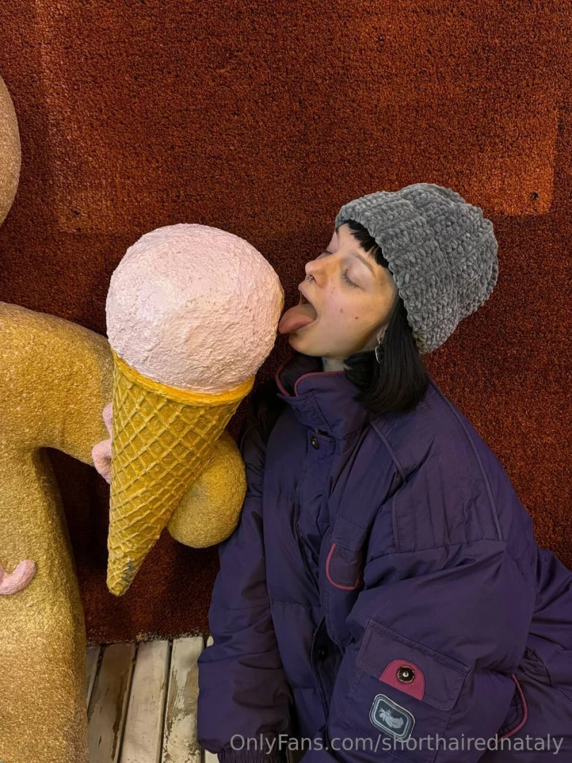 I love ice cream especially when it s in huge portions - a real joy 