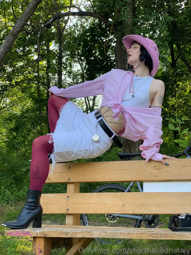 Today i m a combination of sass theatricality and summer vibe 