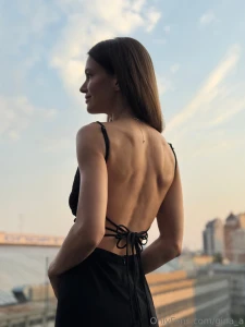 I know it looks glamorous but do you want the truth before this photo