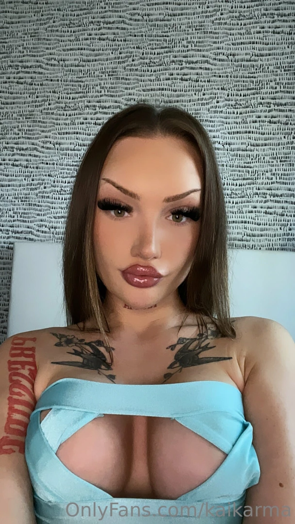 What if i wanna use your as my lipstick 