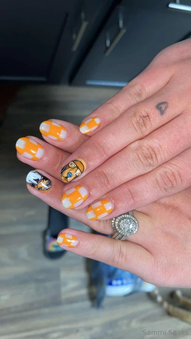 Someone reimburse me for today s nail salon trip and you ll get a free 