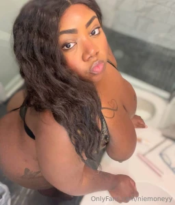 Her https onlyfans com lenadrains c100