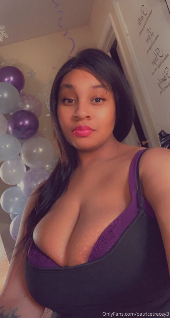 Add my onlyfans patricetrecey1 for my birthday babe show me some love 