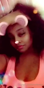 Hey baby y all gotta go show me some love leave comments be active for