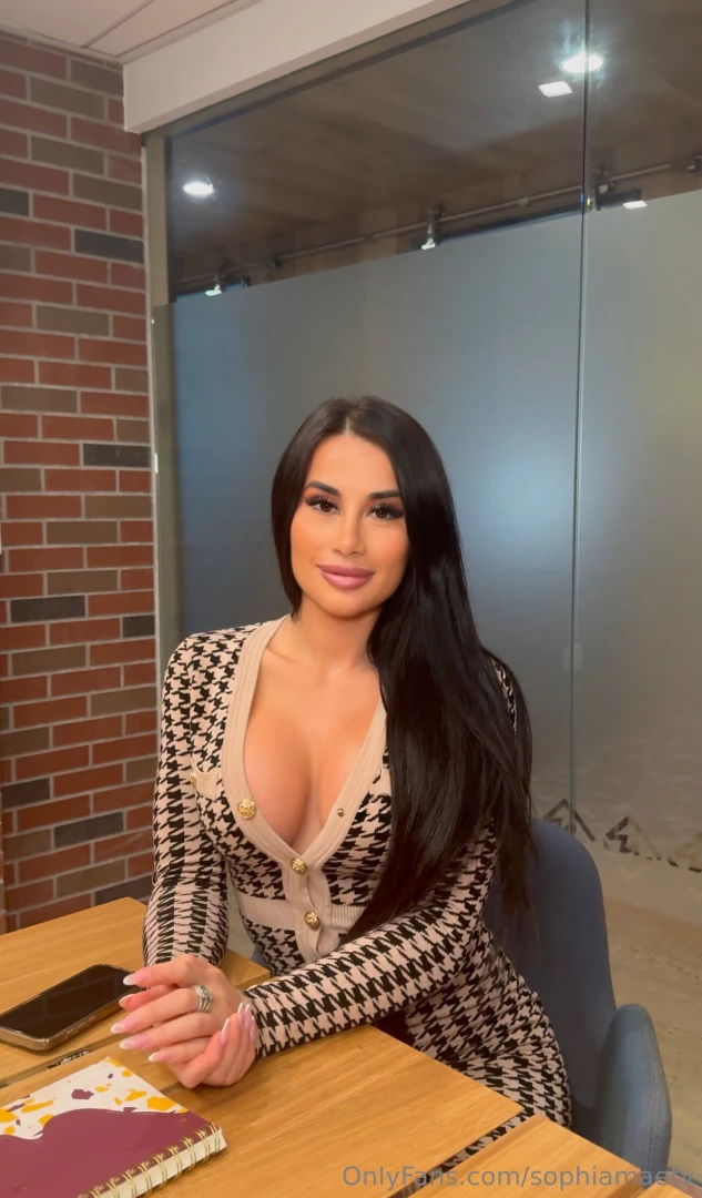 Can we share an ice cream after our dinner 