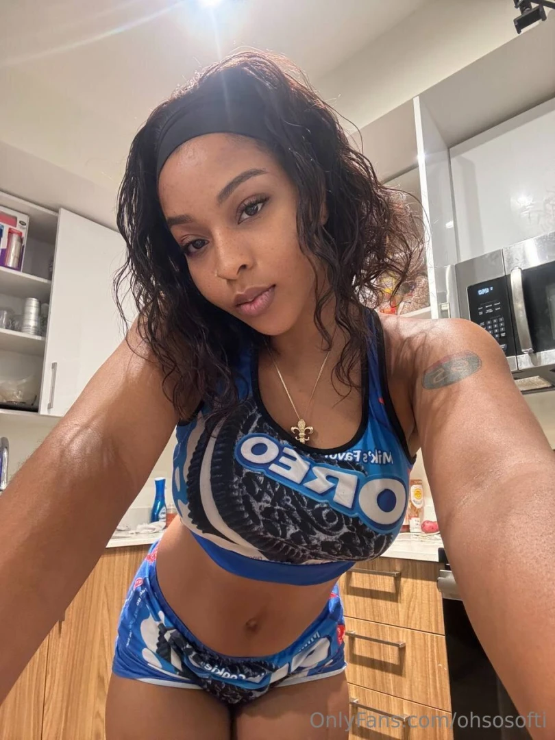 For the hardworking loyal sexy daddies this one s just for you let me 