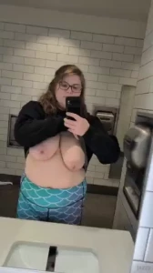 The best thing about shopping is the mirrors