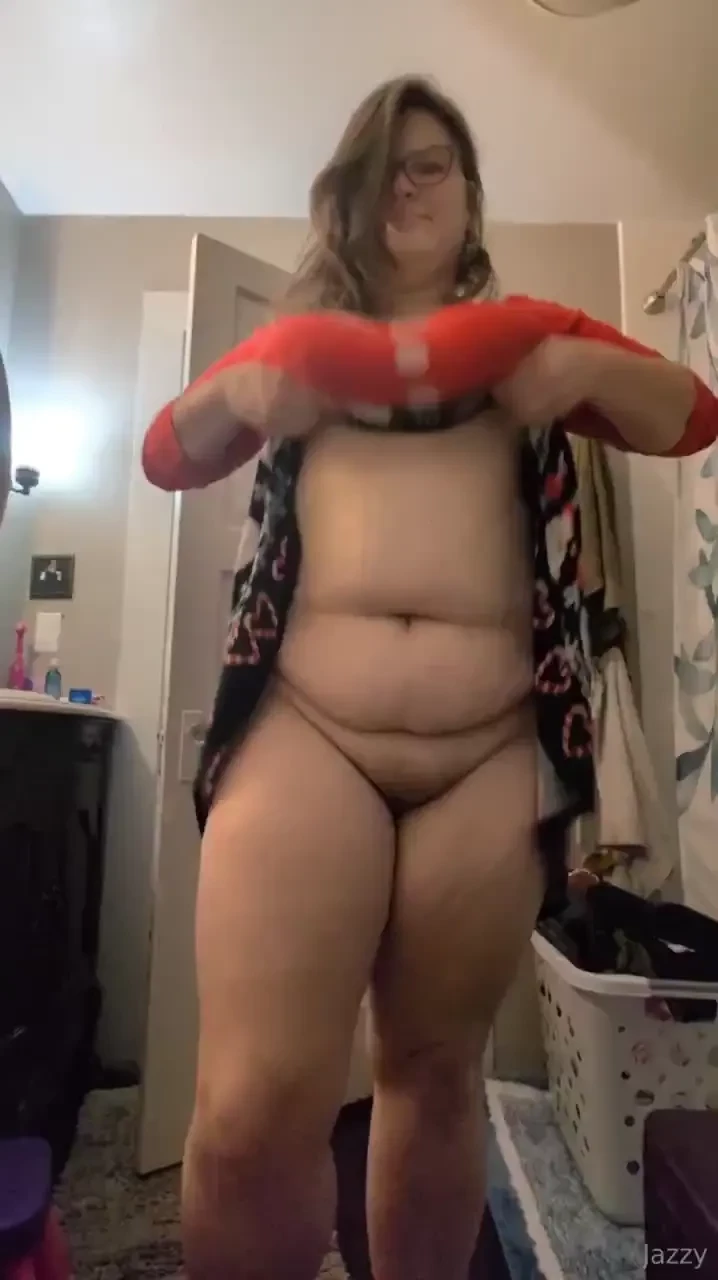 Just here to spread some holiday cheer merry christmas y all 