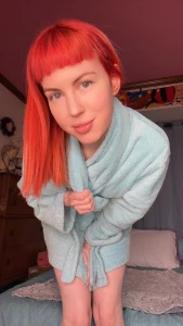 I honestly just wanna be cozy at home tonight wanna snug and watch