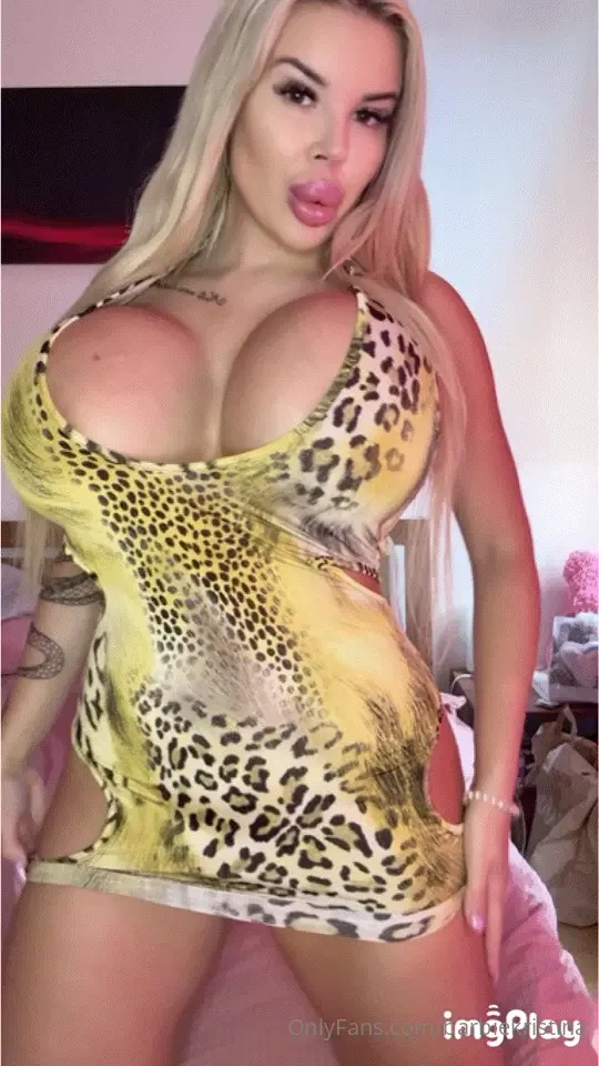 Finally slipping this tight dress off just for u tonight wanna watch 
