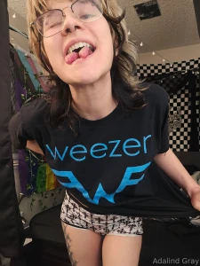 New lazy addy photos otw to ur inbox god i love weezer 7 3 25 part 6