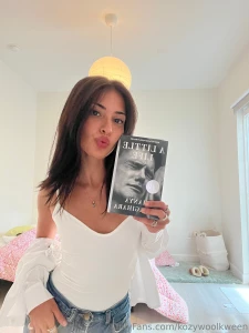 Hiiii just got this new book and i m so excited i ve heard so much