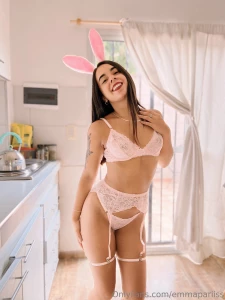 I m a cute bunny do you want to play with me