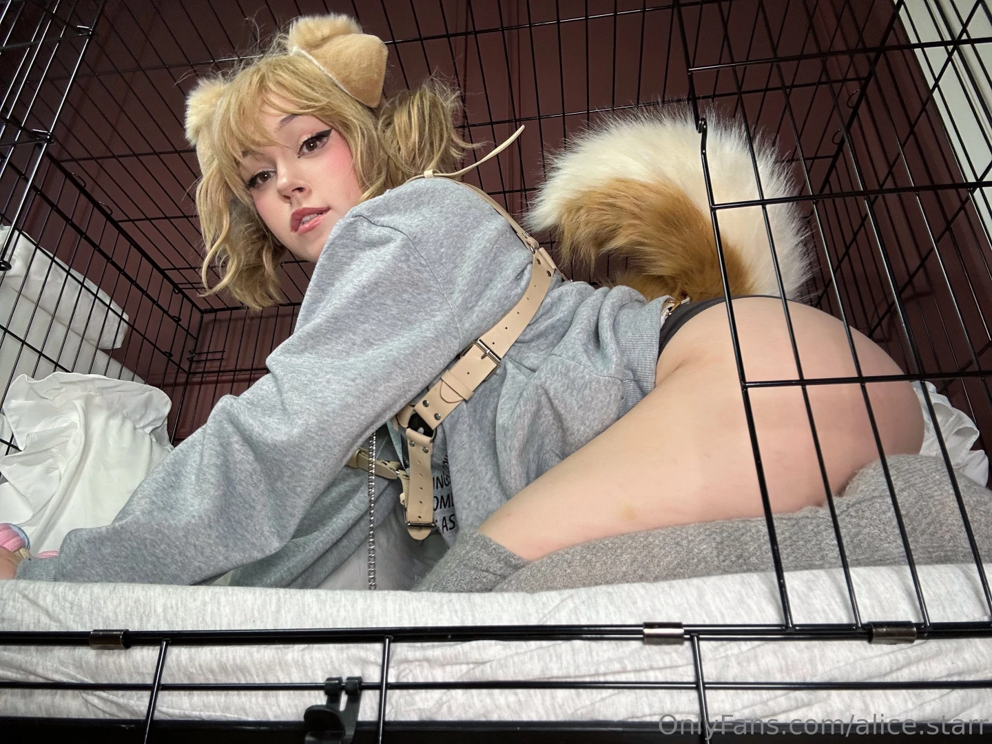 Wruf i got a little space for my little puppy self wagging tail maybe part 4 