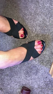 For all ya foot fetish freaks out there couldn t decide on a filter so part 1