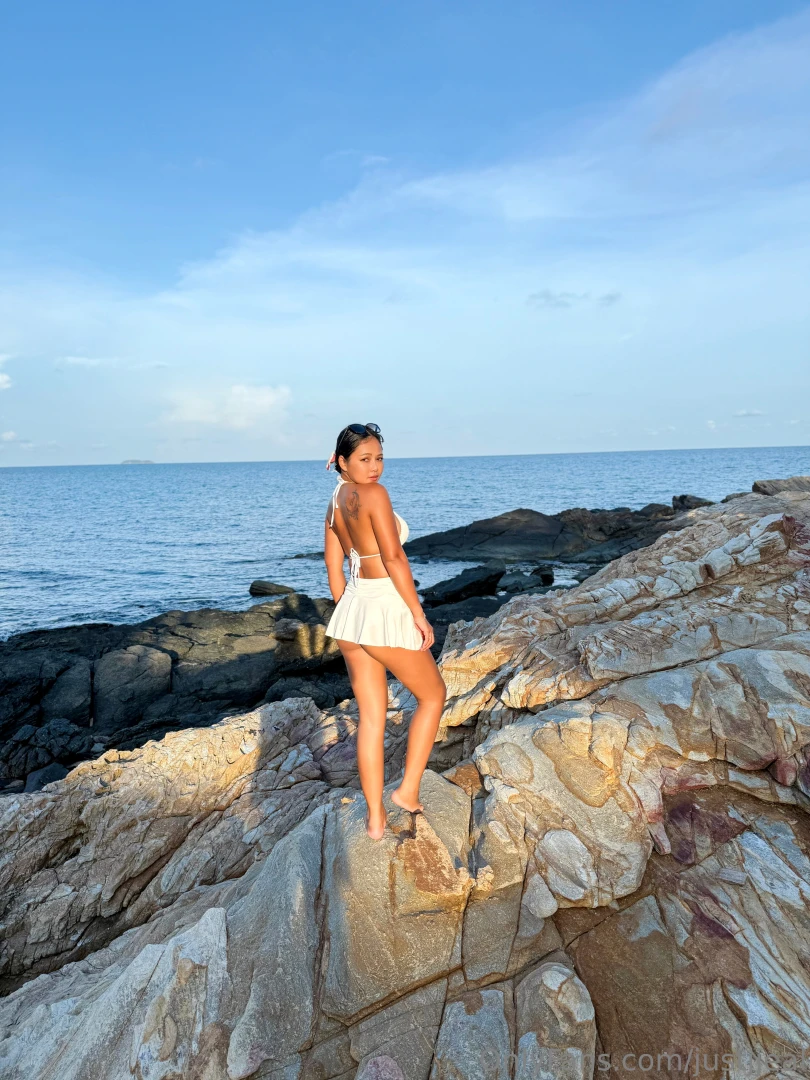 Missing the beach so much who would spoiil me for a beach trip part 4 