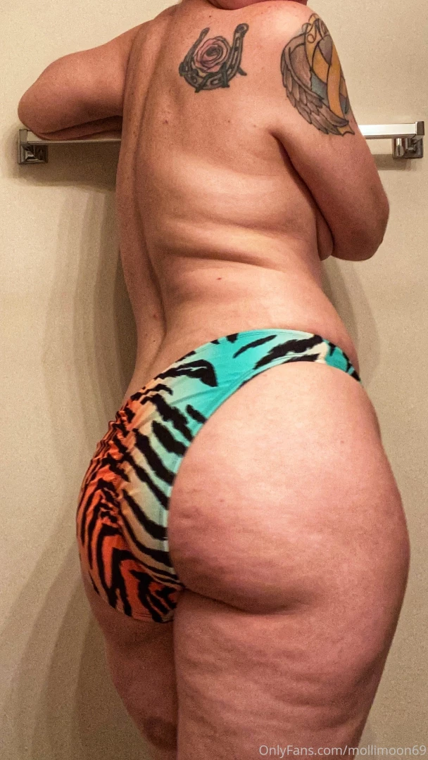 Feeling frisky tonight would you play with me 